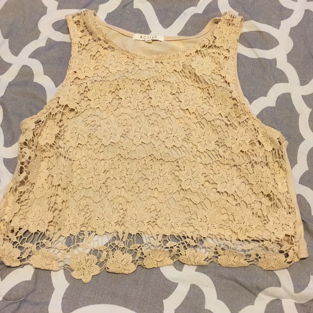 Lace front, cloth back